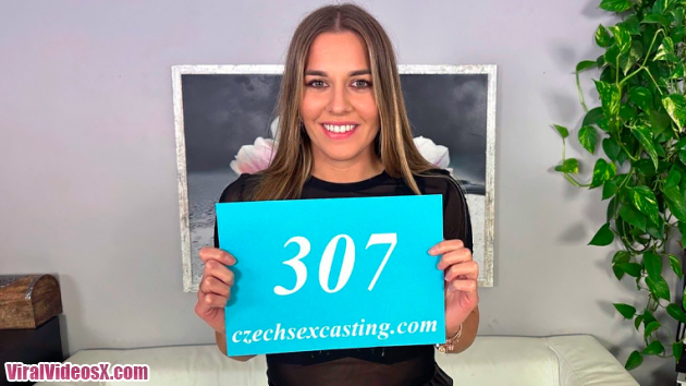 Czech Sex Casting - Eveline Dellai E307