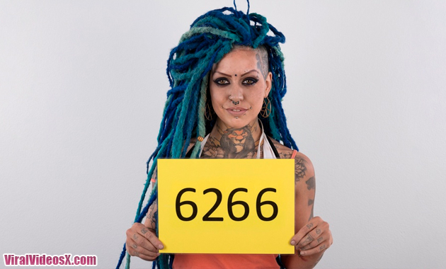 Czech Casting - Lady Blue E6266